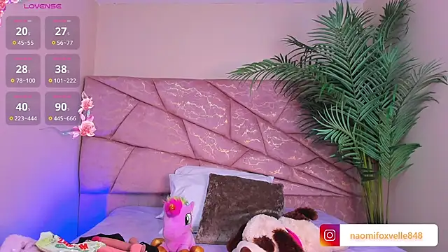  Naomi Fox  online show from 28, 11, 2025