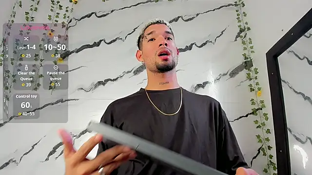 Carlitos sexy online show from 27, 11, 2025