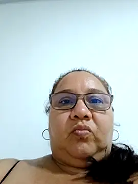 Snapshot of HotXXXgirl_01 chatting on 10, 11, 2025 HotXXXgirl 01 online show from 10, 11, 2025