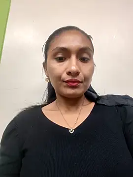 Snapshot of Uvit chatting on 28, 4, 2026 Uvit online show from 28, 4, 2026