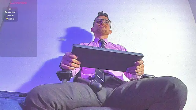 Prince1 dark online show from 24, 11, 2025