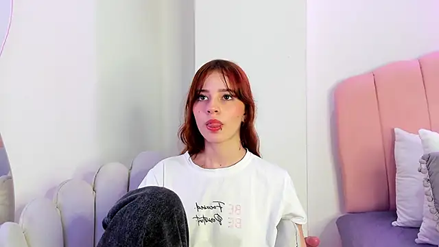 scarlett smith 3 online show from 24, 11, 2025