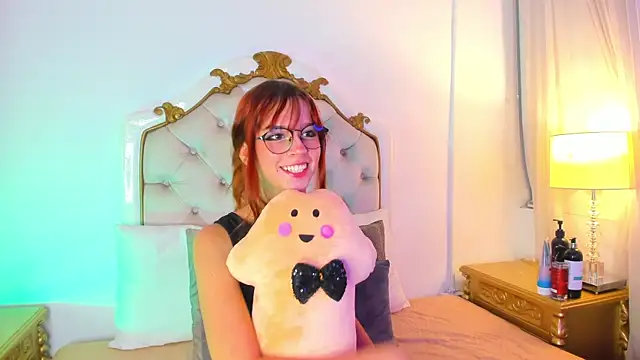 scarlett smith 3 online show from 6, 6, 2026