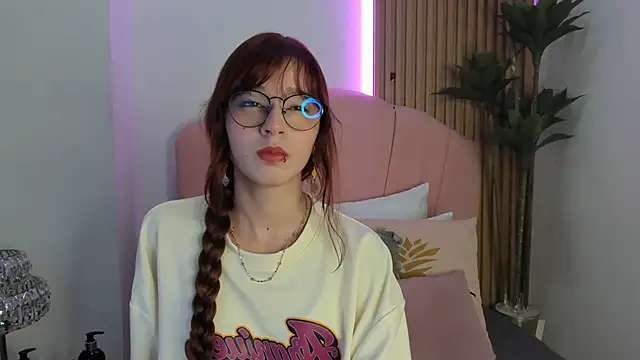 scarlett smith 3 online show from 20, 12, 2025