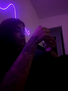 Babyzinha420 online show from 26, 11, 2025