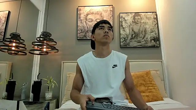 Ashton  Montana online show from 21, 12, 2025