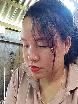 yelow-bee online show from 13, 11, 2025