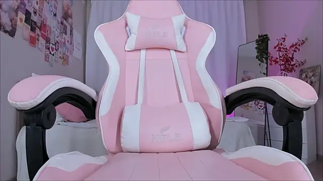 Mary Suee online show from 16, 3, 2026