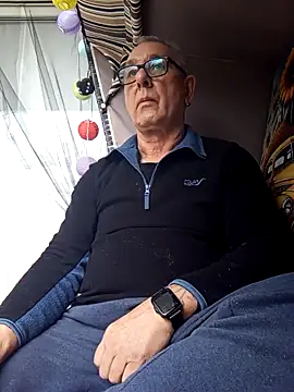 andy-1961 online show from 30, 11, 2025