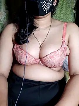 HotGirl23231 online show from 28, 4, 2026