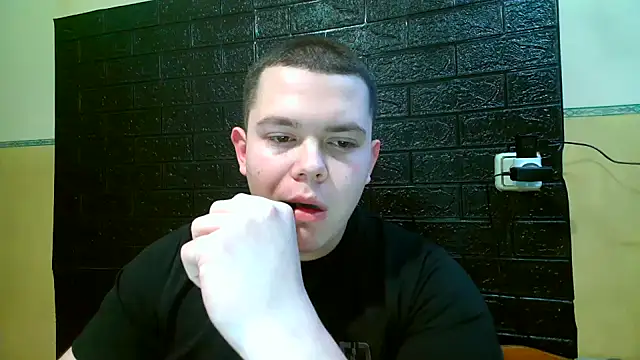 CuteButNaughty  online show from 29, 11, 2025