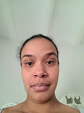 kyliecastell online show from 28, 11, 2025