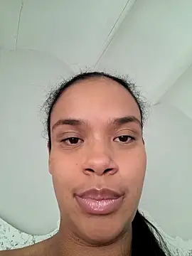 kyliecastell online show from 27, 11, 2025