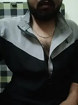 Snapshot of MrToxxic chatting on 20, 11, 2025 MrToxxic online show from 20, 11, 2025