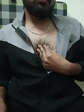 Snapshot of MrToxxic chatting on 17, 11, 2025 MrToxxic online show from 17, 11, 2025