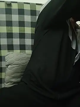 Snapshot of MrToxxic chatting on 18, 11, 2025 MrToxxic online show from 18, 11, 2025