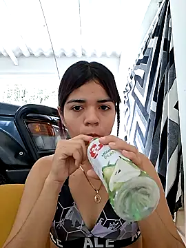 Skinny Wet online show from 25, 11, 2025