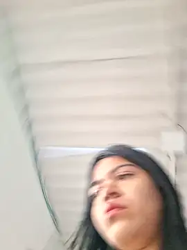 Skinny Wet online show from 27, 11, 2025