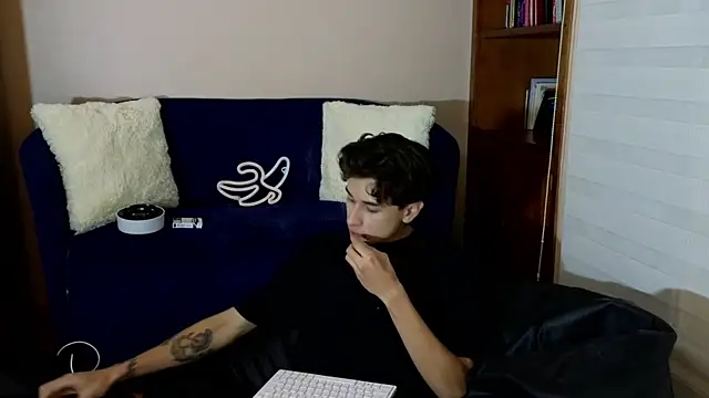 Derekswan online show from 25, 11, 2025