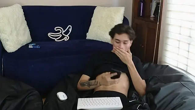 Derekswan online show from 19, 11, 2025