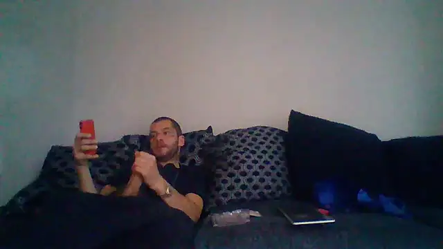 Snapshot of Kinkycouple142 chatting on 12, 6, 2026 Kinkycouple142 online show from 12, 6, 2026