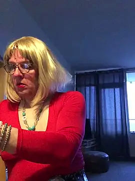 simone xdressing online show from 15, 4, 2026