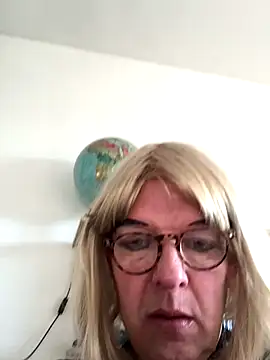 simone xdressing online show from 30, 11, 2025