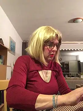 simone xdressing online show from 19, 10, 2025