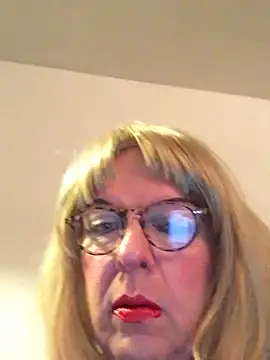 simone xdressing online show from 25, 2, 2026