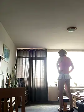 simone xdressing online show from 13, 9, 2025