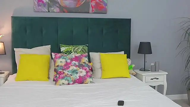 Mia Sofie online show from 18, 11, 2025