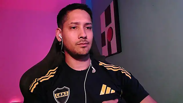 Snapshot of Abruptoinusual chatting on 19, 11, 2025 Abruptoinusual online show from 19, 11, 2025