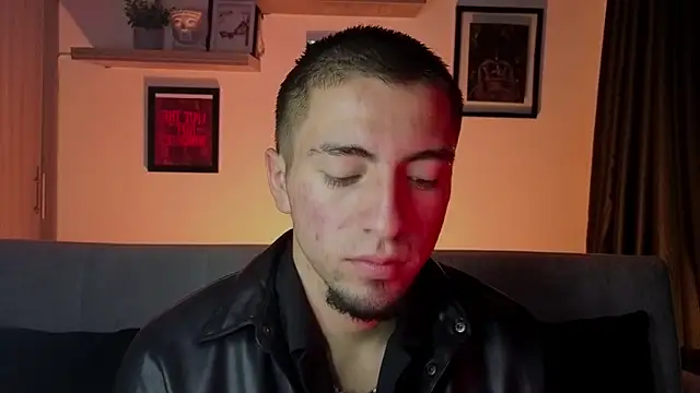 Snapshot of AresMassimoX chatting on 16, 11, 2025 AresMassimoX online show from 16, 11, 2025