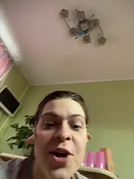 Dona Mafia online show from 4, 3, 2026