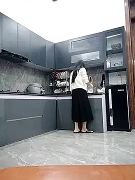   Anna    online show from 13, 1, 2026