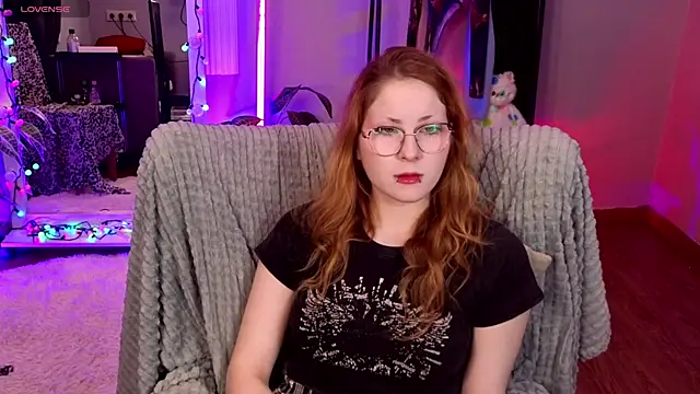 Sofi Dyss online show from 15, 11, 2025