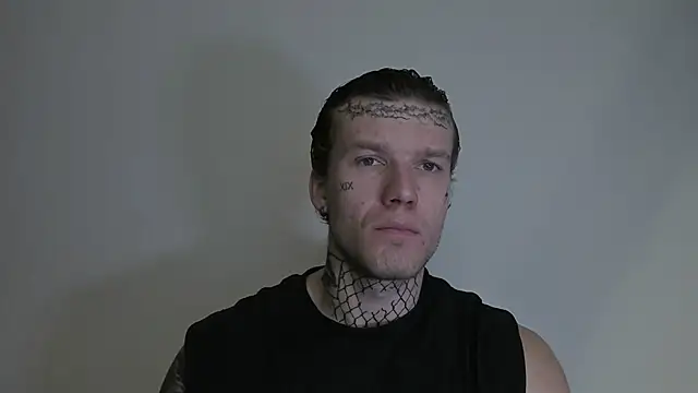 Snapshot of Huntall77 chatting on 13, 11, 2025 Huntall77 online show from 13, 11, 2025