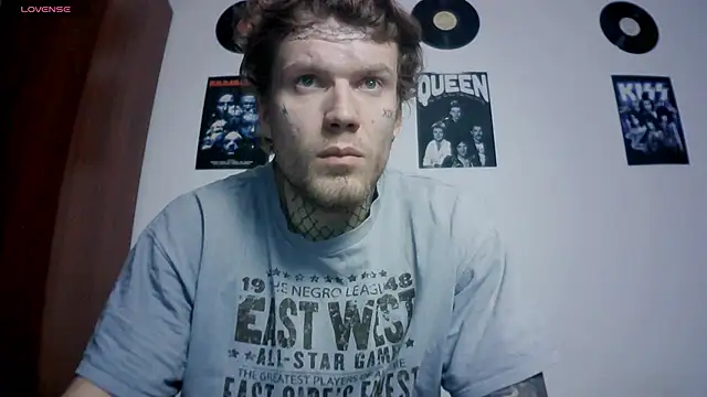 Snapshot of Huntall77 chatting on 27, 11, 2025 Huntall77 online show from 27, 11, 2025