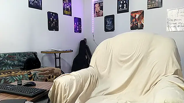 Huntall77 online show from 7, 1, 2026