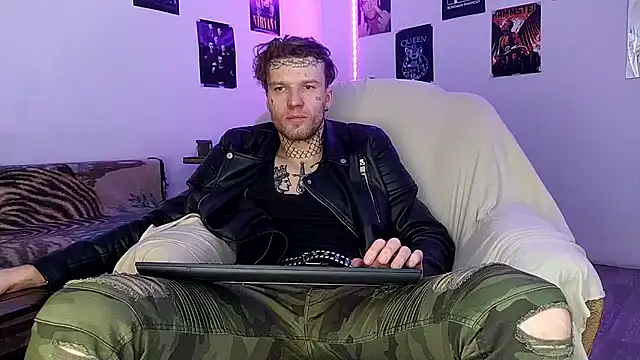 Huntall77 online show from 5, 1, 2026