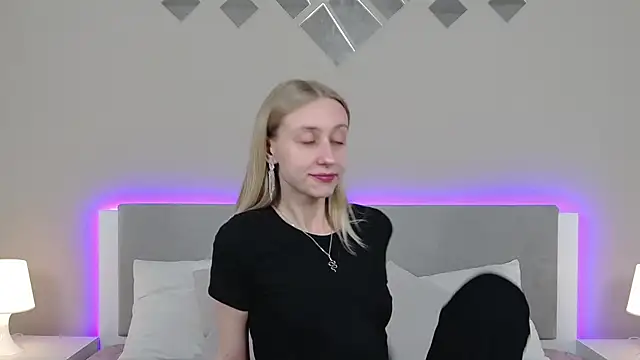 RachaelCute online show from 5, 4, 2026