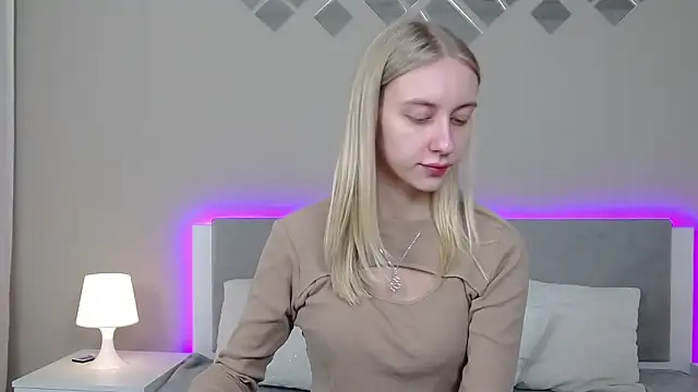 Snapshot of RachaelCute chatting on 4, 3, 2026 RachaelCute online show from 4, 3, 2026