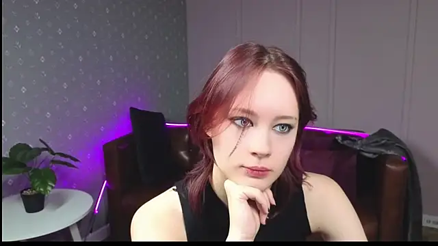 Annie Way online show from 19, 12, 2025