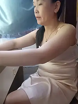 Snapshot of Feeling-hot chatting on 2, 6, 2026 Feeling-hot online show from 2, 6, 2026