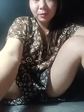 Snapshot of vangkt-cute chatting on 23, 5, 2026 vangkt-cute online show from 23, 5, 2026