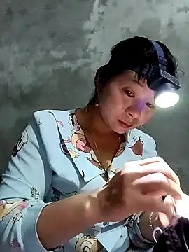 Snapshot of vangkt-cute chatting on 4, 3, 2026 vangkt-cute online show from 4, 3, 2026