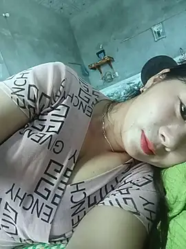 Snapshot of vangkt-cute chatting on 25, 5, 2026 vangkt-cute online show from 25, 5, 2026