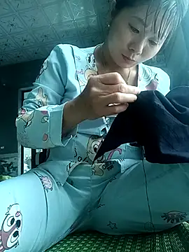 Snapshot of vangkt-cute chatting on 8, 5, 2026 vangkt-cute online show from 8, 5, 2026