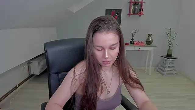 LouannaHart online show from 25, 2, 2026