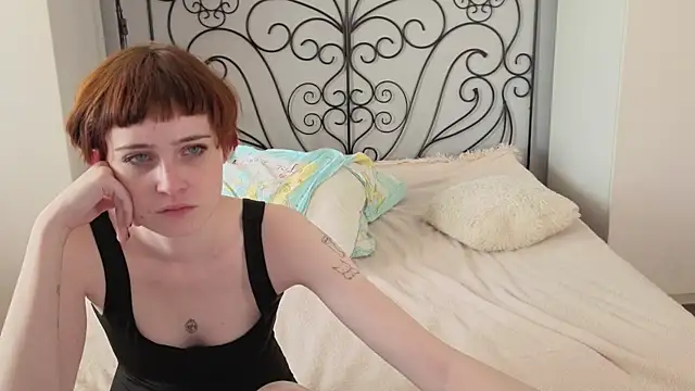 Danny loves Mary online show from 11, 4, 2026